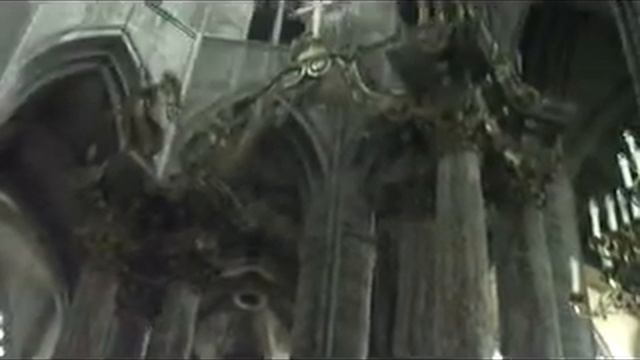 Cathédrale de Narbonne sur fond d'orgues смотреть онлайн