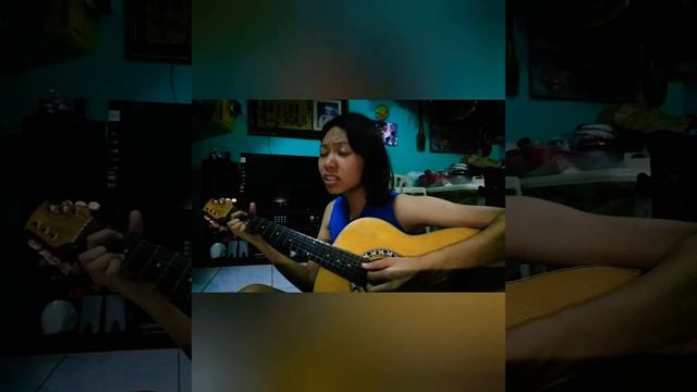 Saviour's Here - Kari Jobe (acoustic cover version) with guitar смотреть онлайн