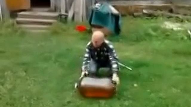 Пивная бутылка. Прикол; смотреть онлайн