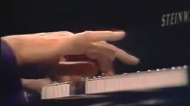 Glenn Gould - J.S. Bach: Partita No. 4 in D Major BWV 828 смотреть онлайн