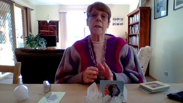 Prosperity and Divine Wisdom Oracle Card Readings смотреть онлайн