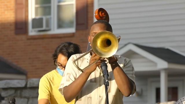 The Leroy Pridgeon IV Quartet - Live From The Historic Magnolia House смотреть онлайн