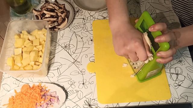 Сырный суп с грибами и фрикадельками смотреть онлайн