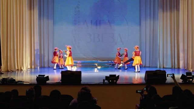 Хореографический коллектив «Ритмы планеты» номер «Волшебный цветок» смотреть онлайн