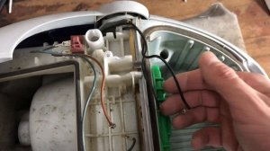 Как разобрать пылесос Electrolux  (how to disassemble vacuum cleaner)