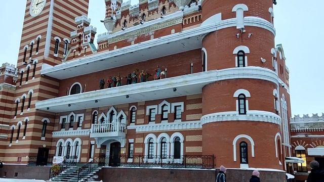 Йошкар-Ола.Динамическая скульптура 12 апостолов смотреть онлайн