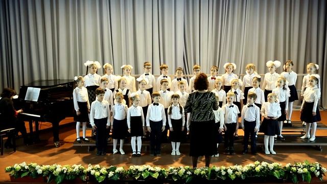 "Музыка в лесу" - Я Дубравин, слова Е. Руженцева смотреть онлайн