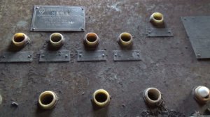 Заброшенные ЗЕРНО-ОБРАБАТЫВАЮЩИЕ здания в деревне. видео детям