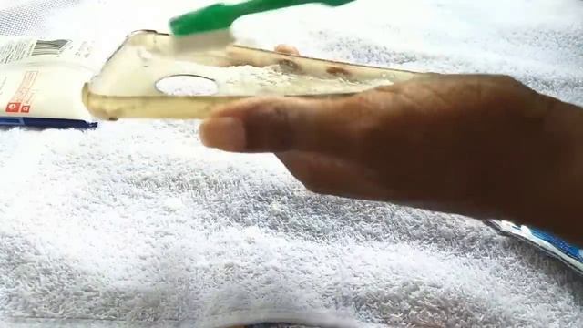 Limpando capa de celular! Será que deu certo? смотреть онлайн