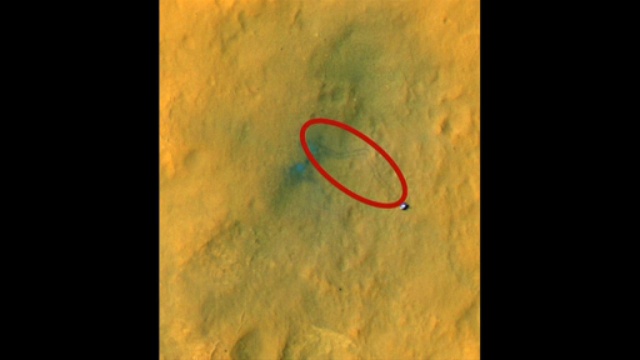 Марсоход Curiosity приступил к проверке своих "рук" смотреть онлайн