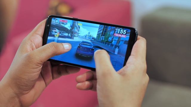 Dear Android Makers, Snapdragon 450 in Mid-Range Phones Makes No Sense! смотреть онлайн