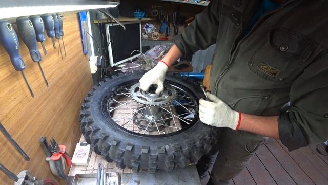 Резина Pirelli Scorpion 120/100/18 на Avantis Enduro 250