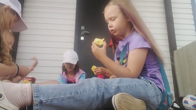 VID_20230704_175139.mp4