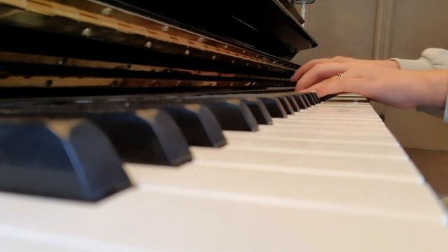 Idea 10 - Gibran Alcocer // Piano