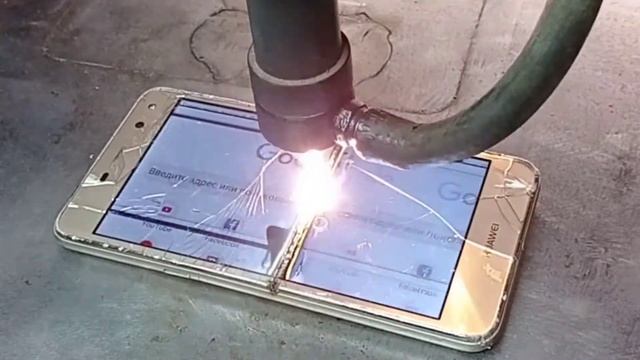 История одного телефона/ лазер беспощадный/ треснул экран смотреть онлайн