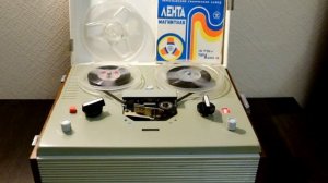 Яуза-6   катушечный ламповый магнитофон