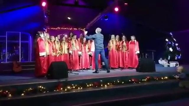 Минский Госпел Хор "Silent Night" Новая Жизнь (Дорого в Вифлеем) смотреть онлайн