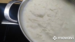 Просто домашний сыр. Молоко+сметана+яйца+уксус.