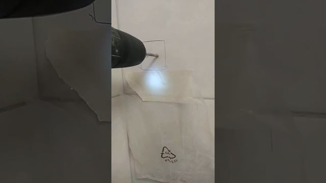 Как просверлить отверстия без пыли и грязи