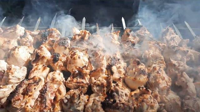 Шашлык из окорочков 15 мая 2022г, получился очень вкусный шашлык. смотреть онлайн