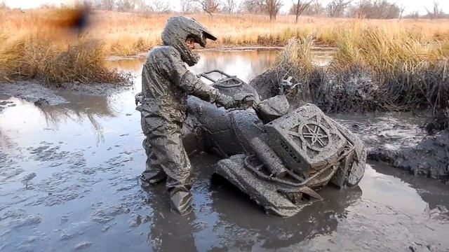 ПО УШИ В ГРЯЗИ КВАДРОЦИКЛЫ YAMAHA GRIZZLY И BRP !!! смотреть онлайн