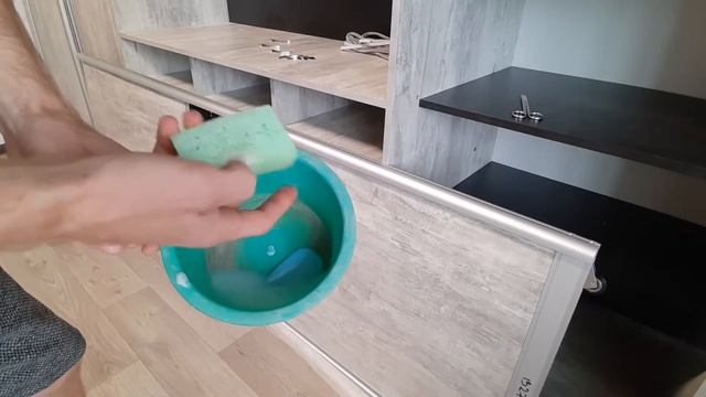 Как установить отбойник (щётку) в паз двери шкафа-купе? смотреть онлайн