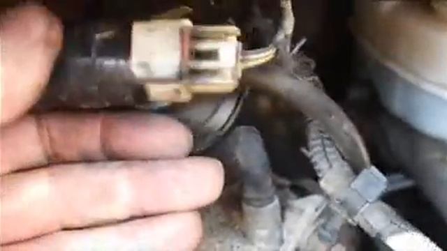 EGR Valve Swap Gen III Chrysler T & C смотреть онлайн