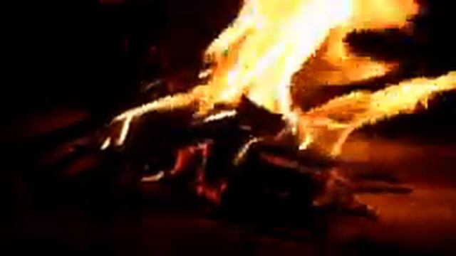 Cracking Fireplace Sounds ? Fireplace Burning To Make Your Home Warm And Cozy