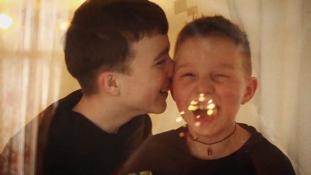 2. История о братьях. Эмоции и свет. смотреть онлайн