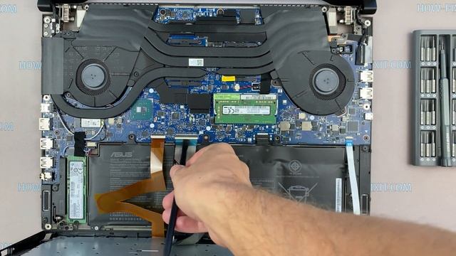 Asus ROG Zephyrus GX501 battery replacement смотреть онлайн