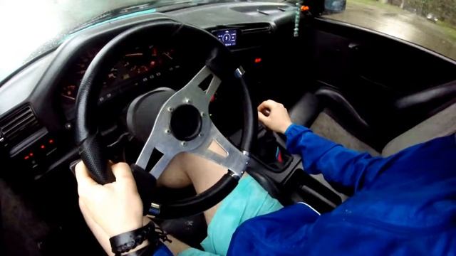 Копия видео "BMWE30 android" смотреть онлайн