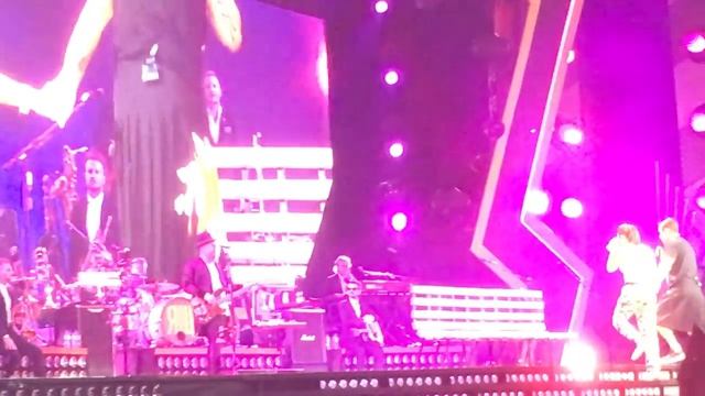 Robbie Williams LIVE - London Stadium (The Heavy Entertainment Show 2017)