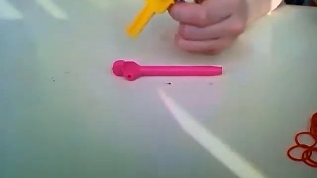 Плетение браслета из резинок Rainboom Loom. Простой двойной браслет. смотреть онлайн