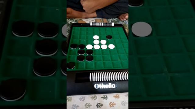 How to play Othello or reversible board game смотреть онлайн