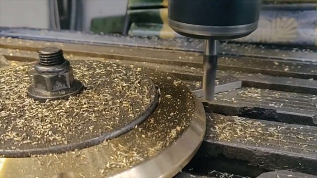 Крышка сцепления Harley Davidson смотреть онлайн