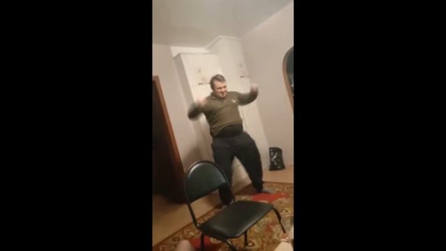 МУЖИК ВКИНУЛСЯ СНЮСОМ смотреть онлайн