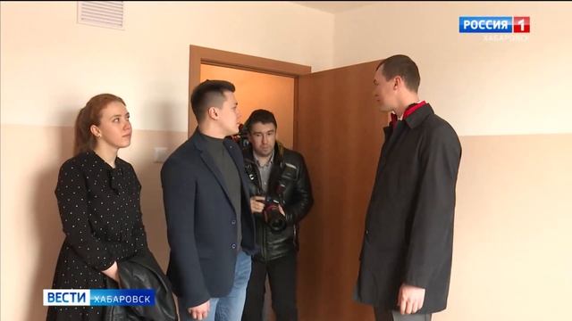 В Хабаровске работникам скорой помощи вручили ключи от новых квартир смотреть онлайн