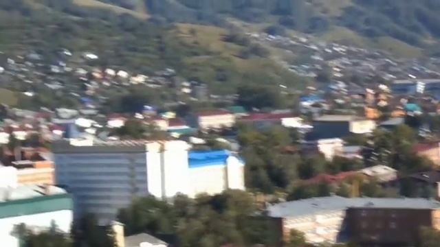 Видеообзор панорамы Горно-Алтайска в Республике Алтай смотреть онлайн