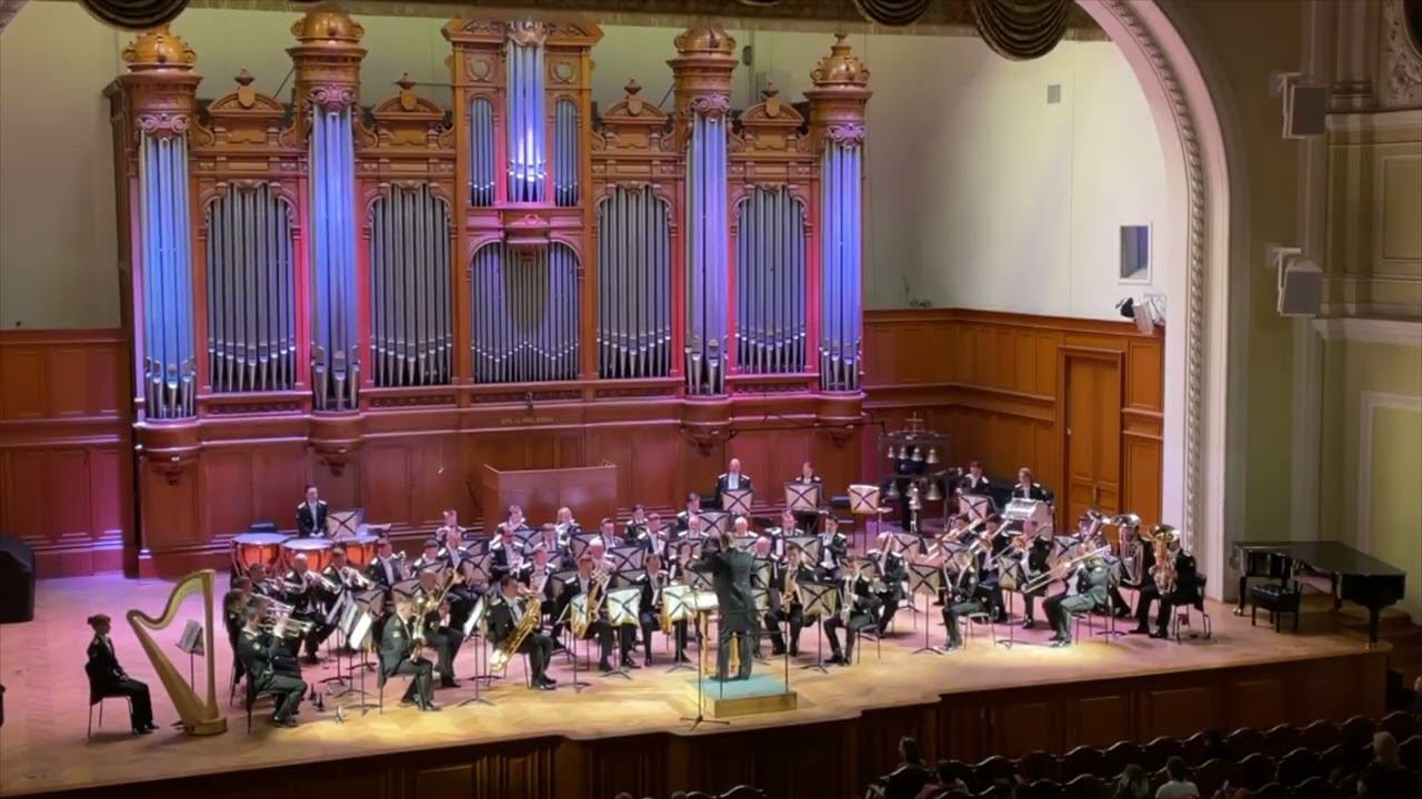 М.И. Глинка «Славься» с колокольным звоном. Звонарь - Илья Дроздихин смотреть онлайн