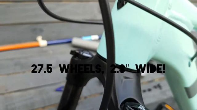 Trek Roscoe 7 in aloha green quick unboxing and look, no talking смотреть онлайн