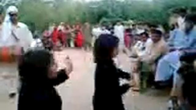 nawaz bori khelDAANS NO1.mp4 смотреть онлайн