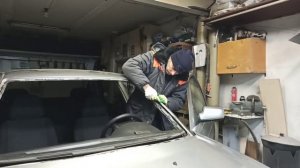 Замена лобового стекла на Приоре !!!!!