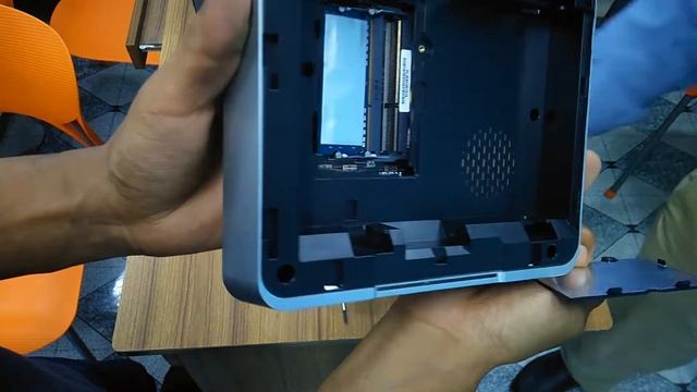 ASUS Vivo PC VM42-2957U Internal View смотреть онлайн