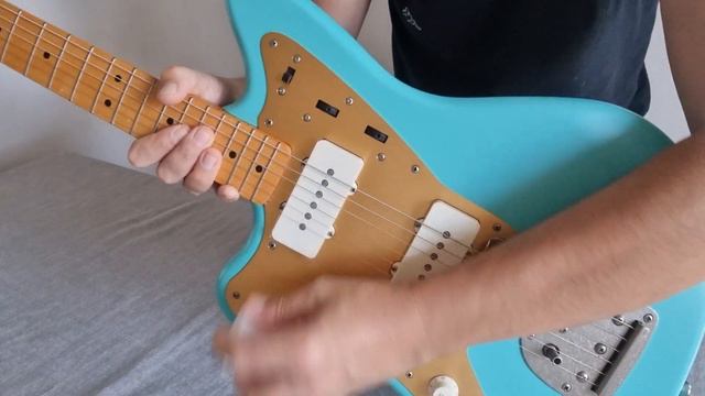 Unboxing Squier Jazzmaster Vintage Edition 40th Anniversary Sea Foam Green! смотреть онлайн