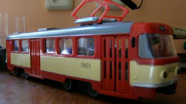 Ремонт трамвая "Татра Т3" смотреть онлайн