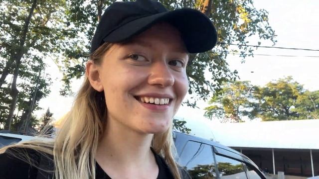 BALI VLOG | магическое исчезновение голоса и самый красивый вид в жизни смотреть онлайн
