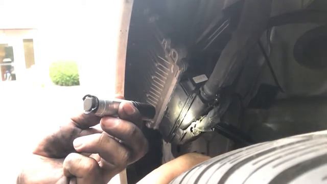 Mercedes GL320 DME/ECU Location. смотреть онлайн