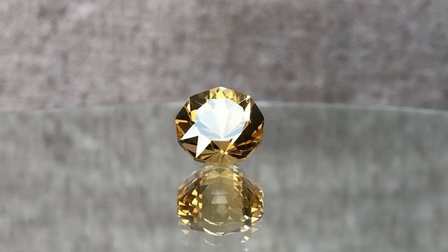 С000004 «Излучающая свет». Круг 10. Цитрин. 5.3 карат. 3 975 ₽ смотреть онлайн