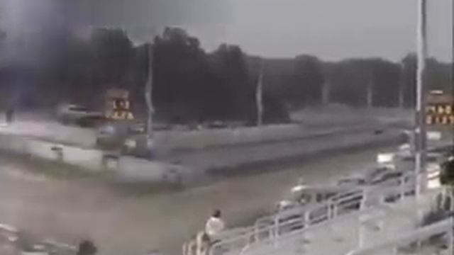 1989 Ford Taurus SHO versus LS1 and another SHO смотреть онлайн