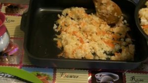 Скумбрия запечёная в духовке с овощами и рисом.Вкусненько.